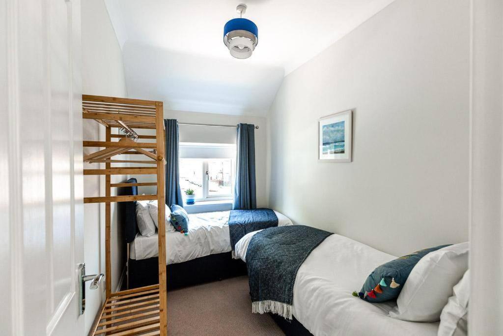 North Beach House - 3 Bedroom Fully Equipped Spacious House Perfect For Family Getaways In Bridlington Kültér fotó